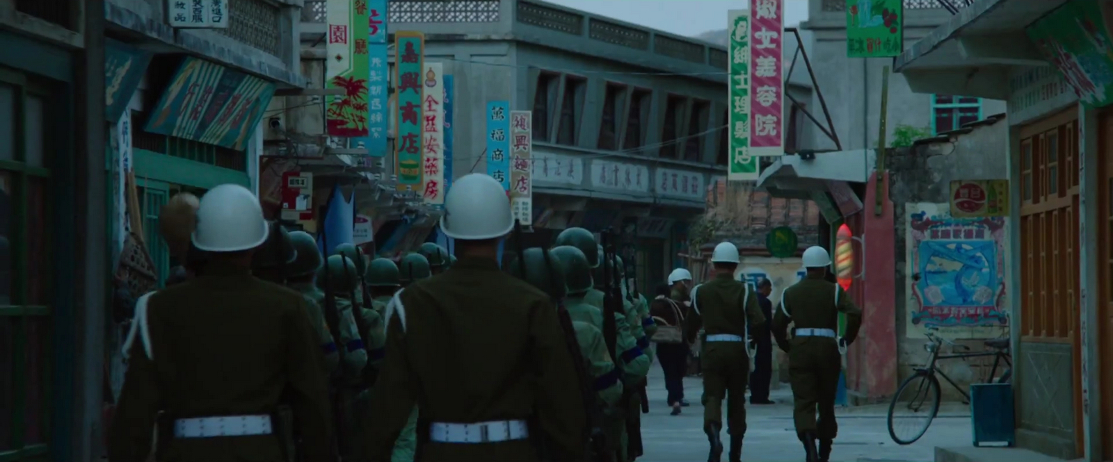 Фото - : 1600x665 / 767 Кб