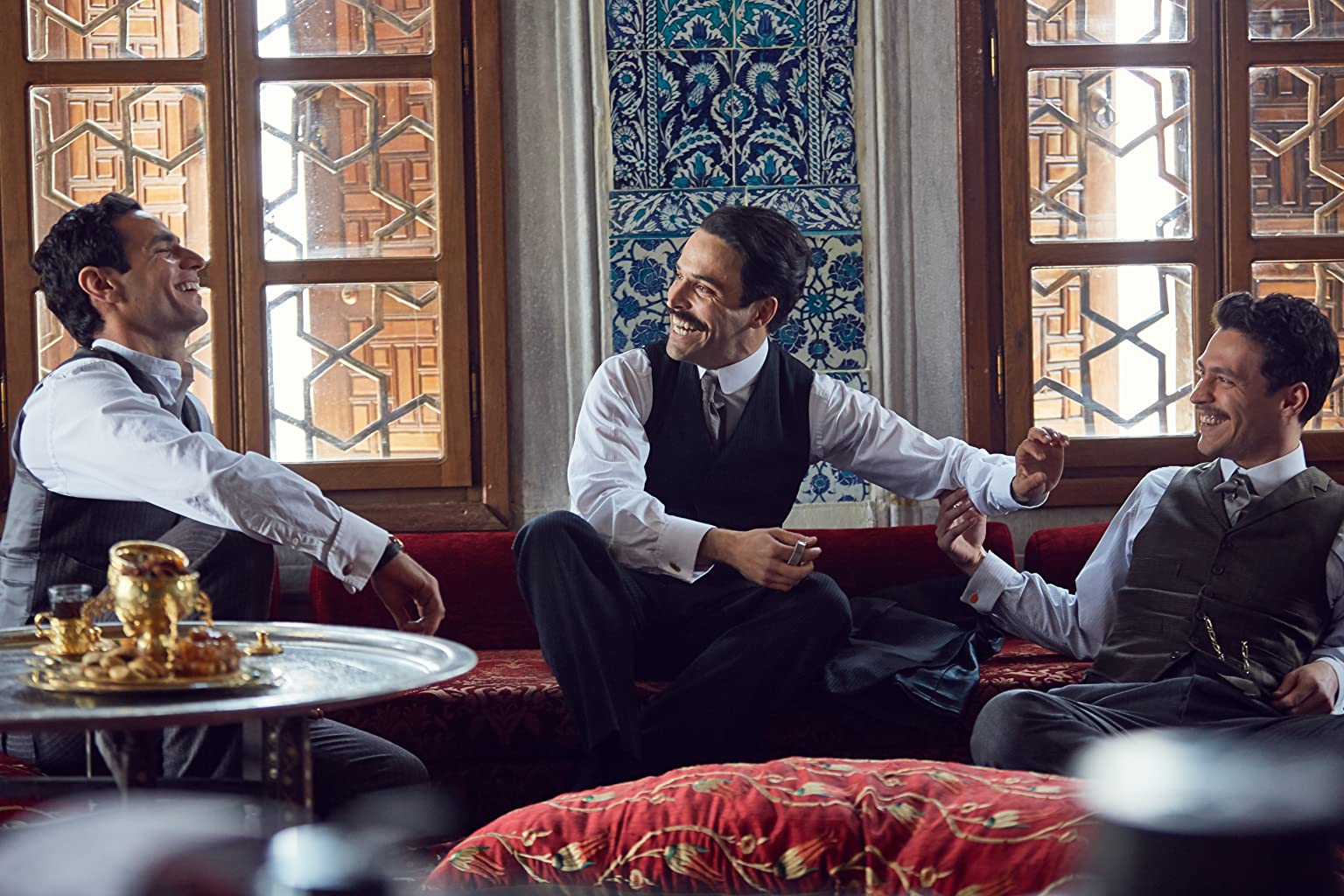 Фото - Ali and Nino: 1536x1024 / 218 Кб