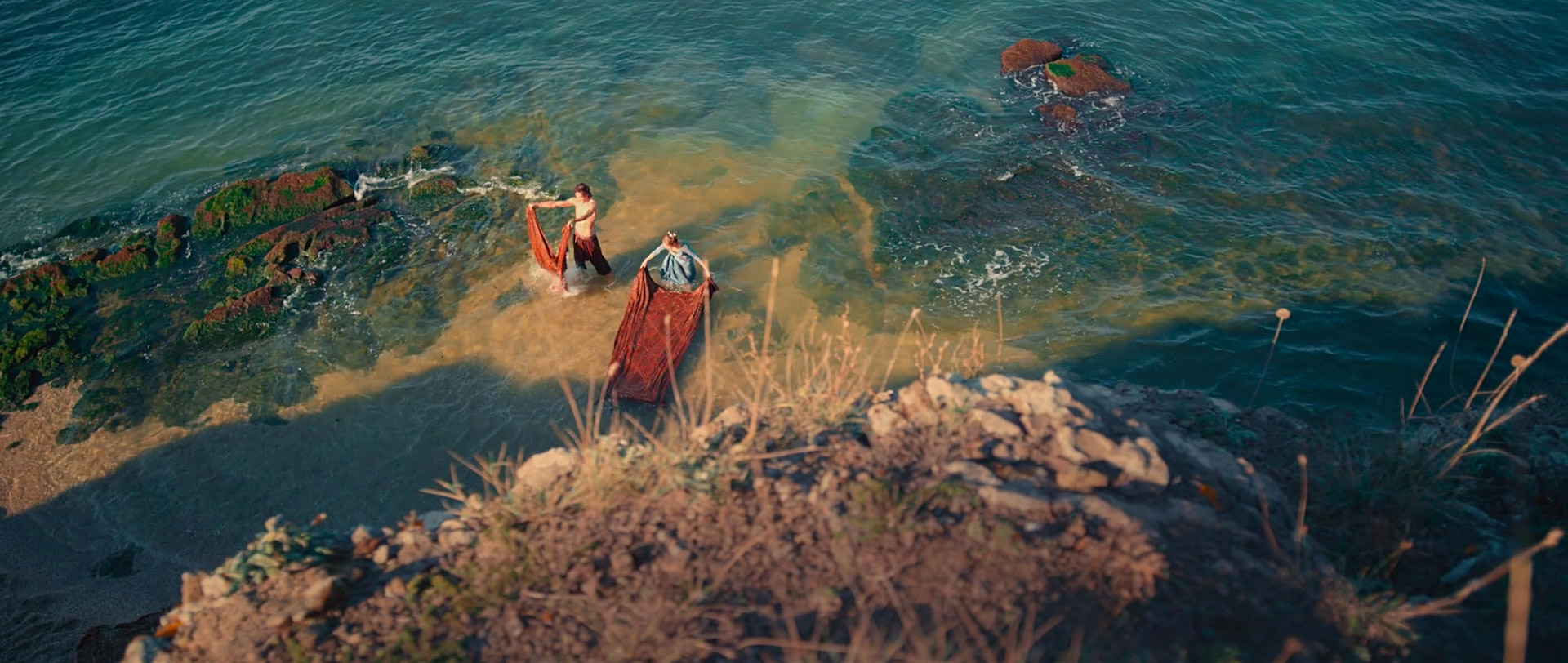 Фото - Он — дракон: 1920x812 / 371 Кб