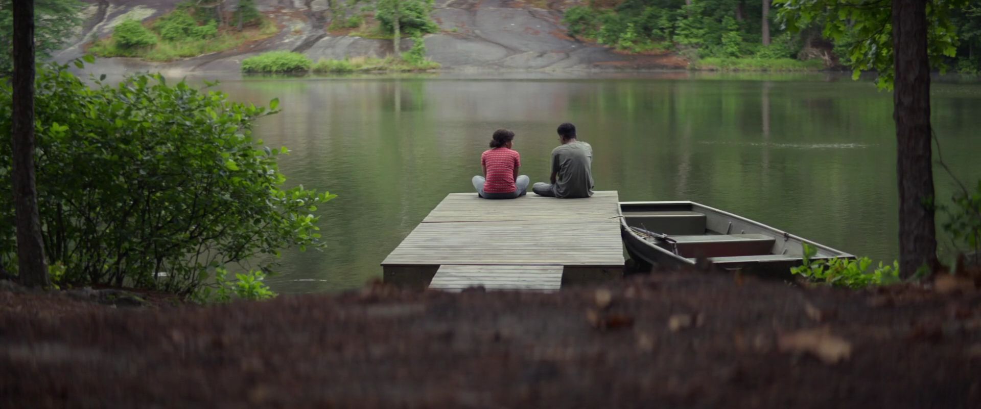 Фото - Темные отражения: 1920x800 / 145 Кб