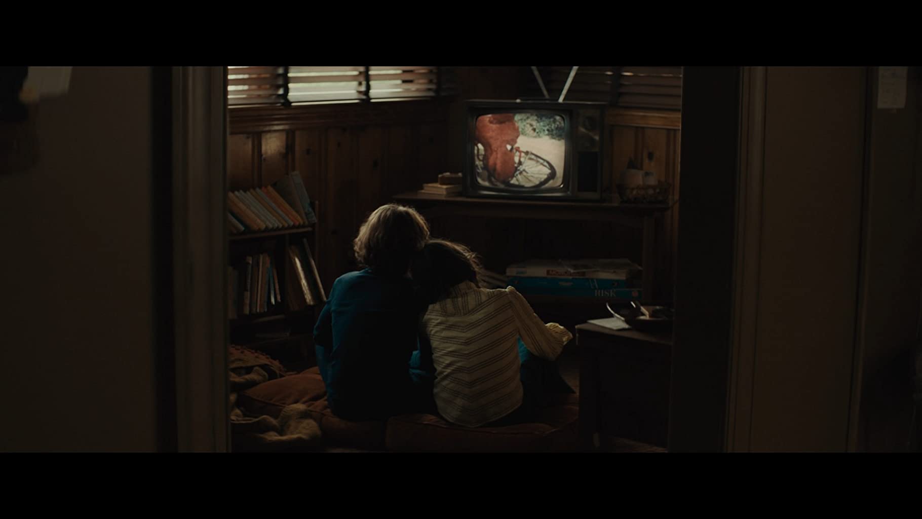 Фото - Черный телефон: 1820x1024 / 50 Кб