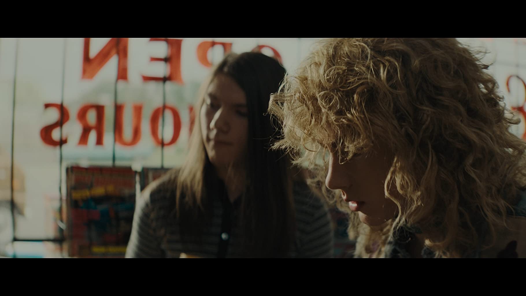 Фото - Черный телефон: 1820x1024 / 87 Кб