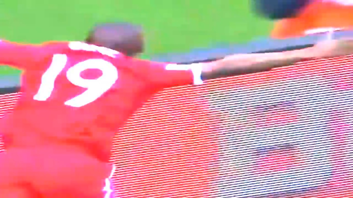 Фото - : 1366x768 / 288 Кб