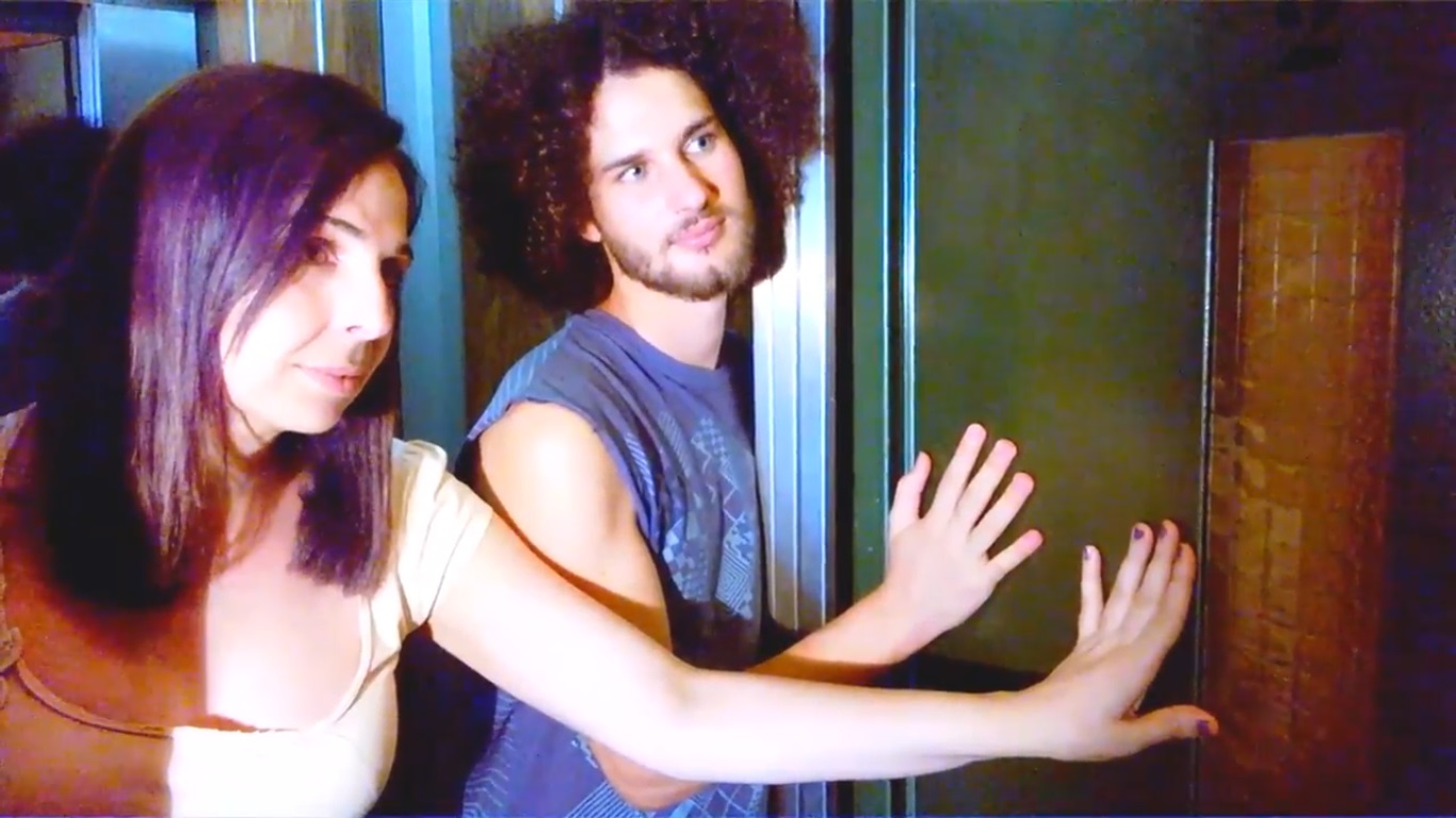 Фото - : 1366x768 / 198 Кб