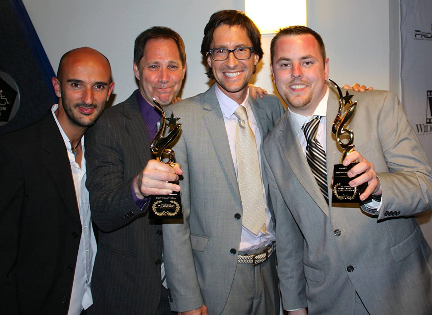 Фото - : 1407x1024 / 128 Кб