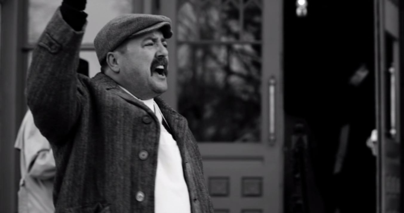 Фото - : 1353x713 / 56 Кб