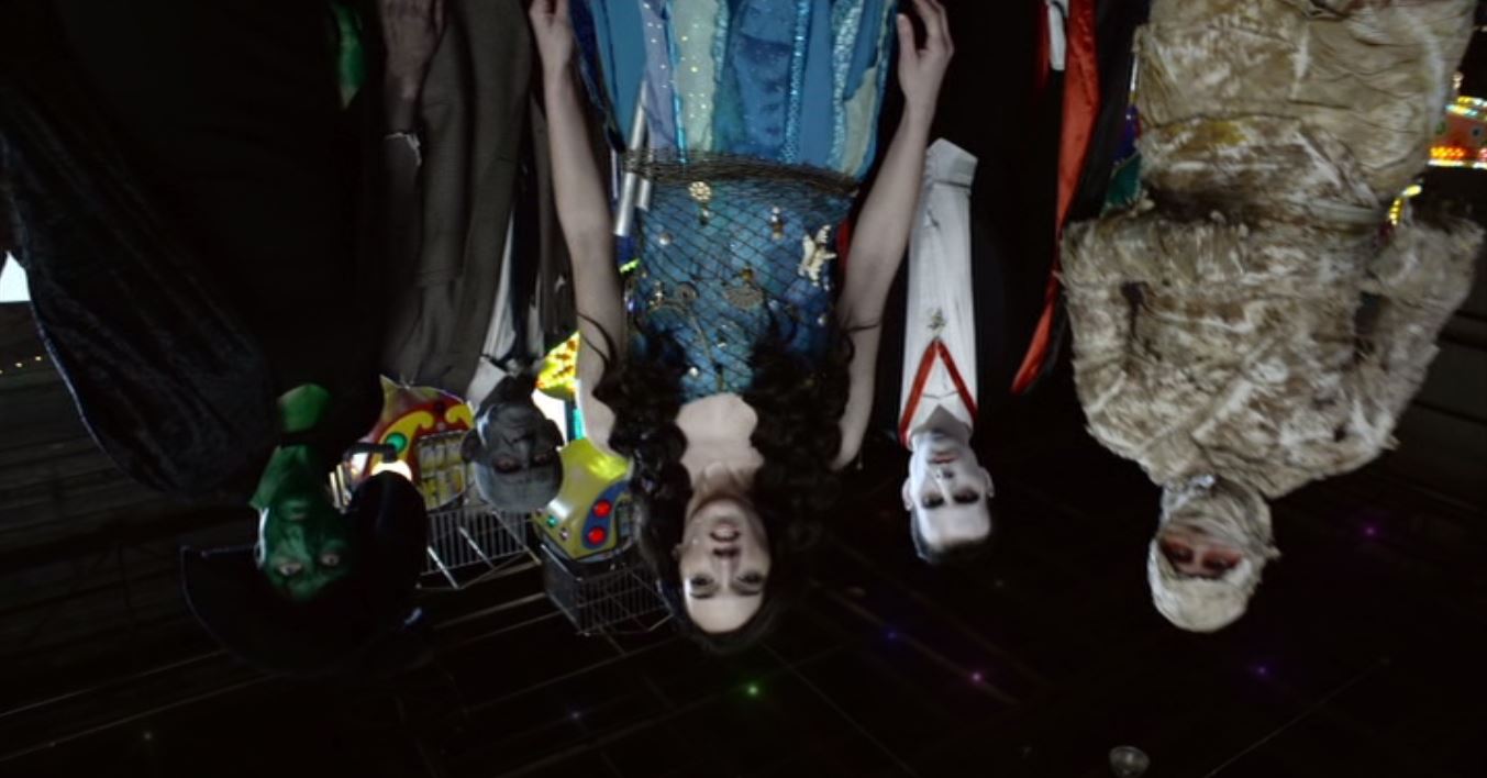 Фото - : 1353x708 / 83 Кб