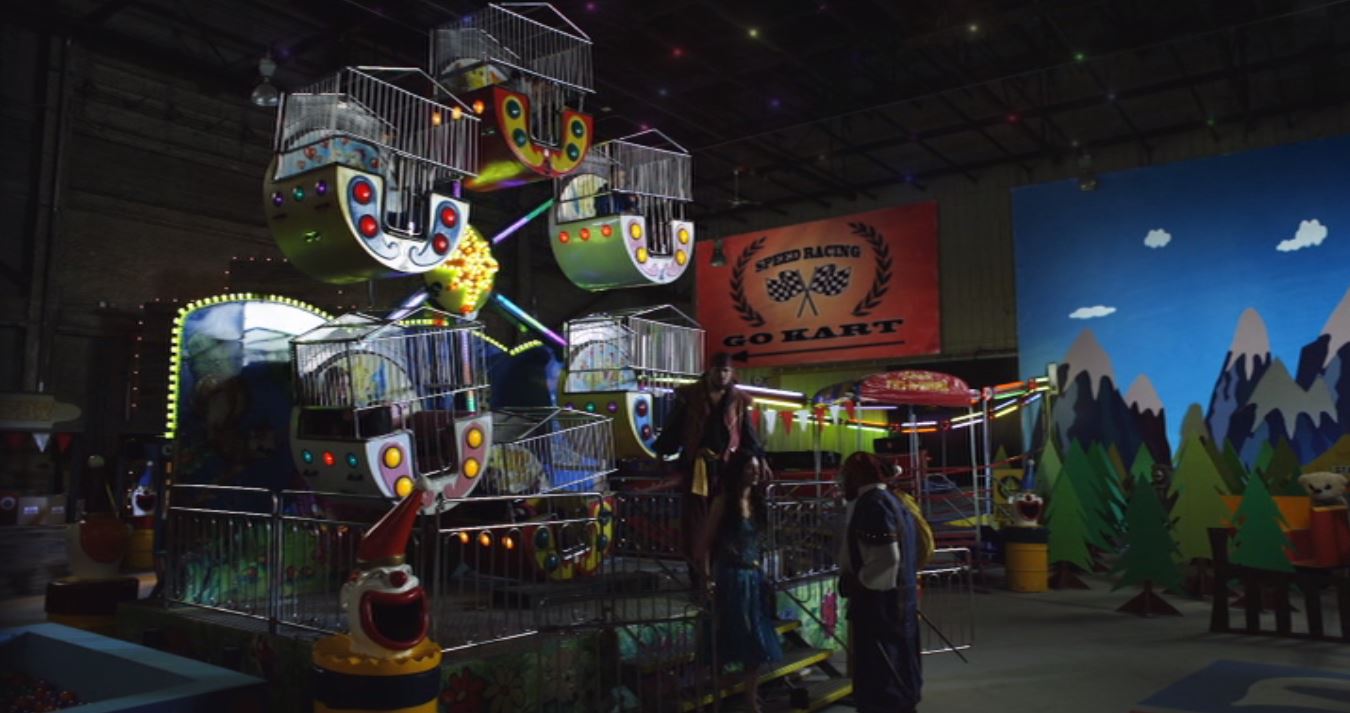 Фото - : 1350x713 / 107 Кб