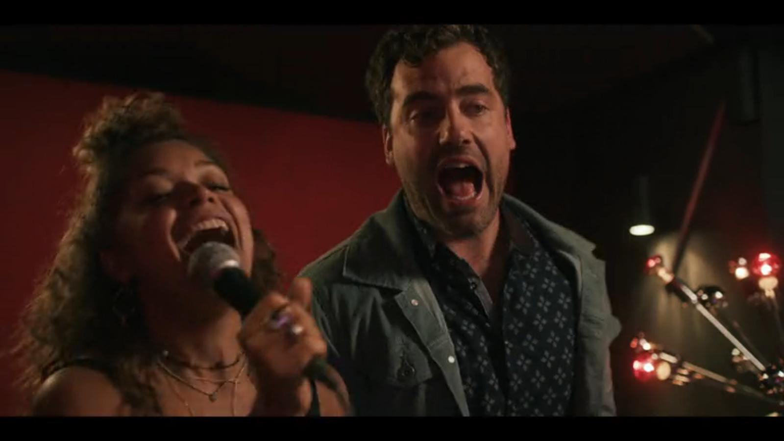 Фото - : 1600x900 / 63 Кб