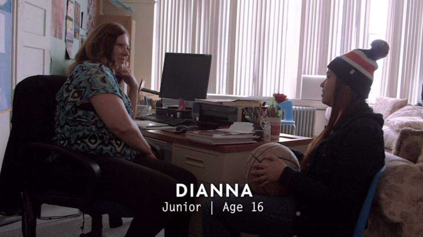 Фото - : 1350x755 / 96 Кб