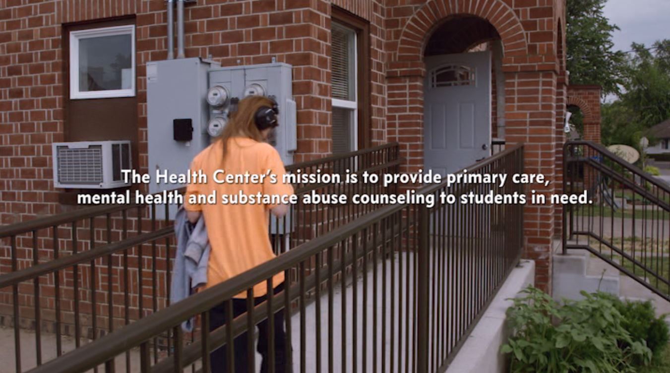 Фото - : 1351x752 / 143 Кб