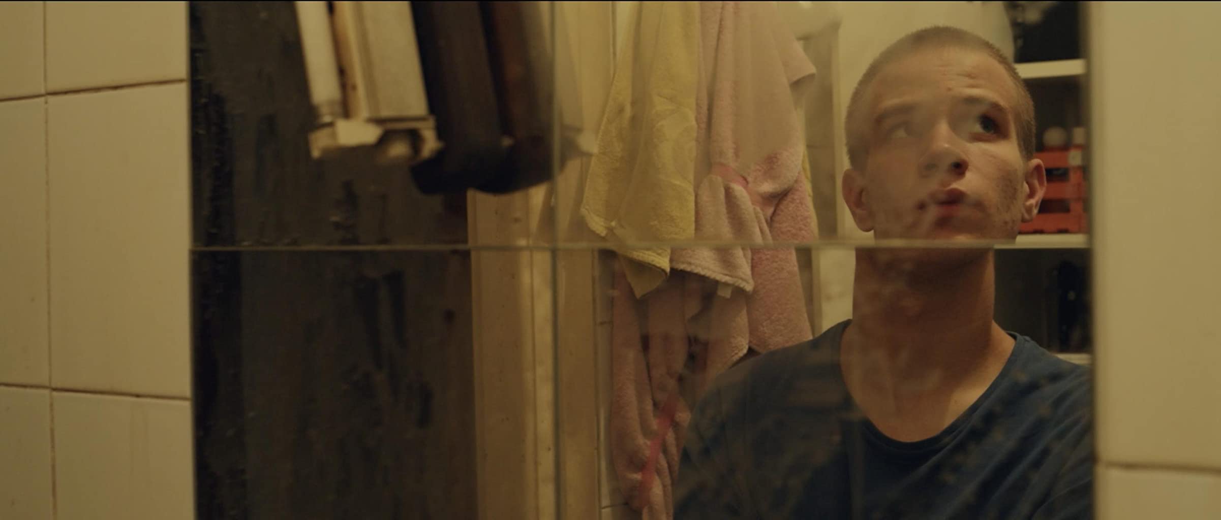 Фото - : 2402x1024 / 80 Кб