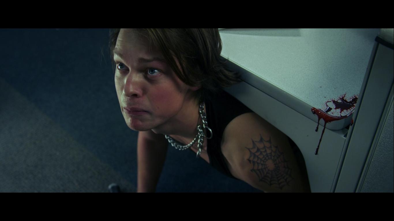 Фото - : 1366x768 / 48 Кб