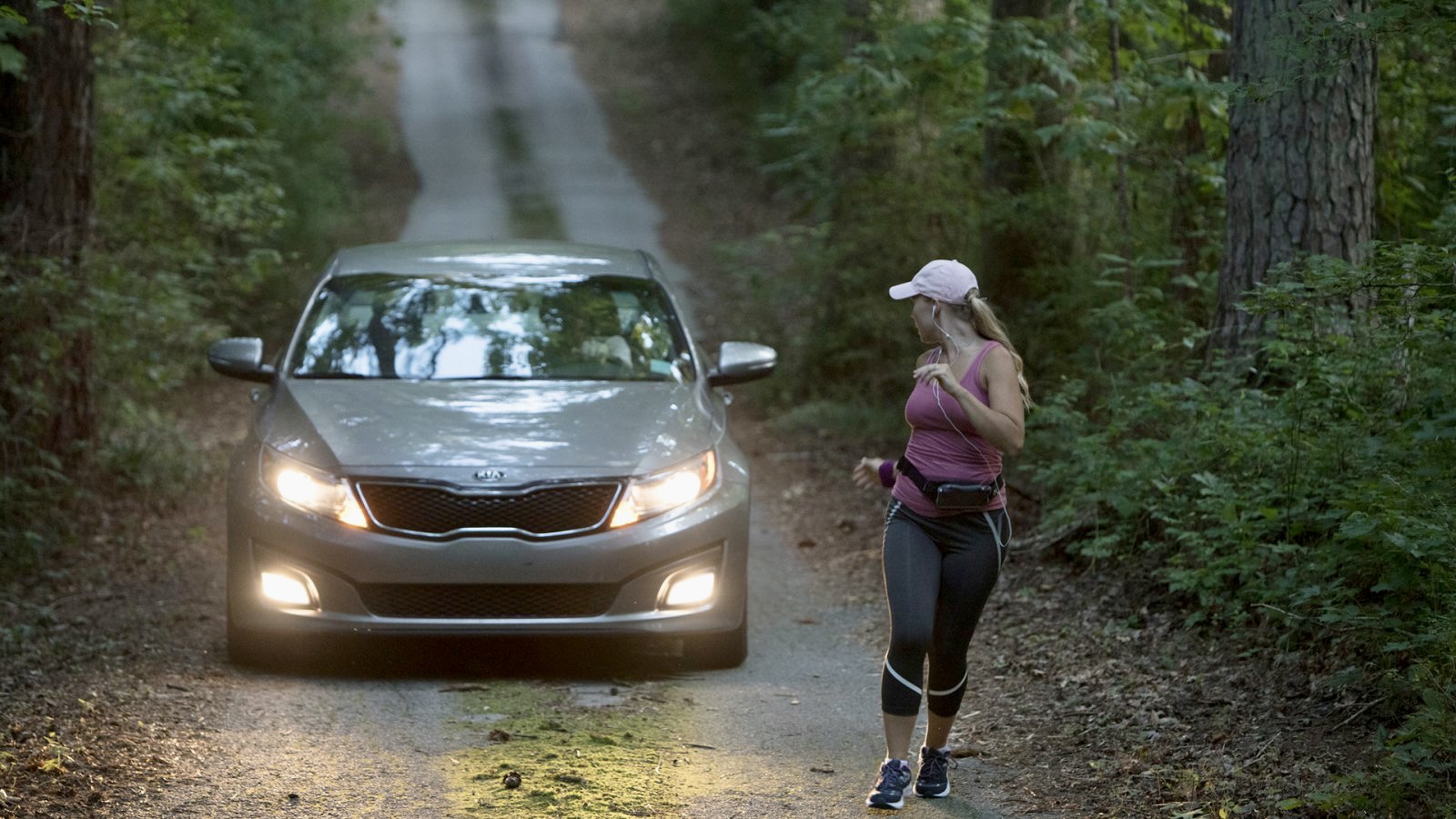 Фото - : 1600x900 / 346 Кб