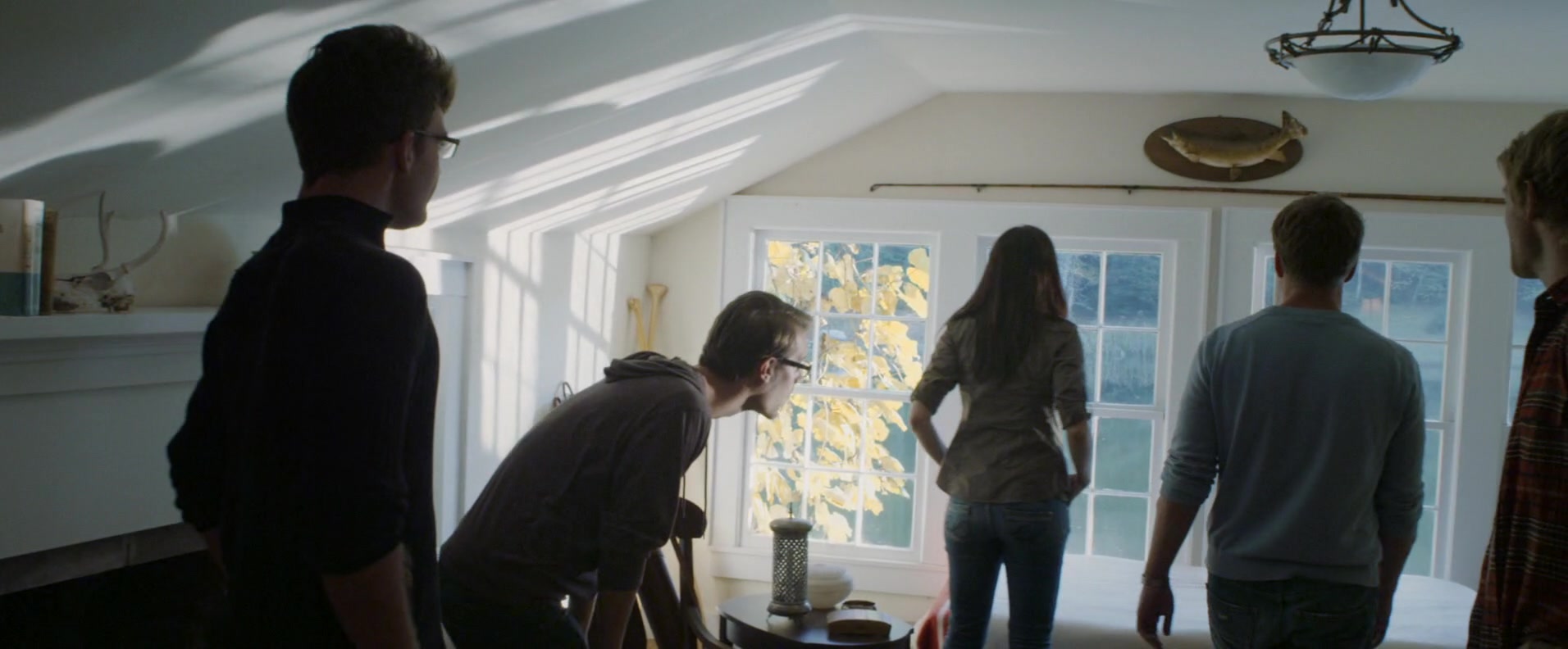 Фото - : 1912x792 / 125 Кб