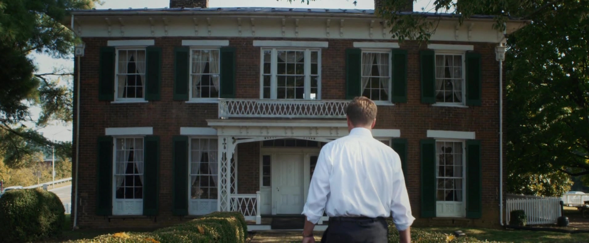 Фото - : 1912x792 / 198 Кб