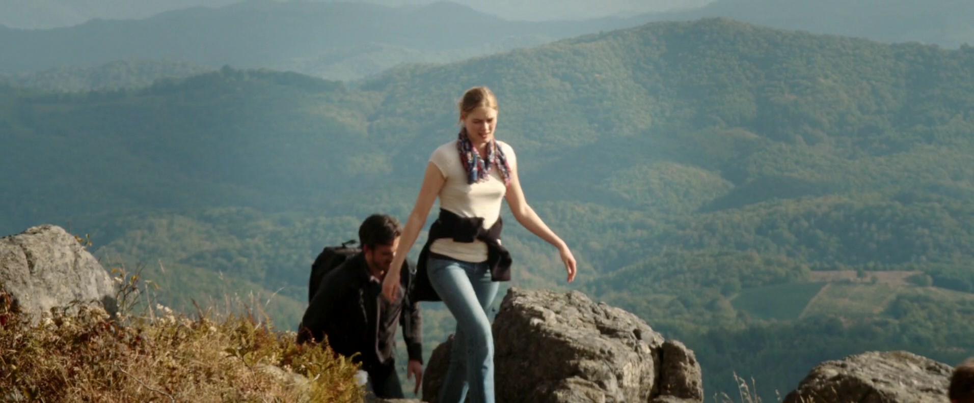 Фото - : 1912x792 / 148 Кб