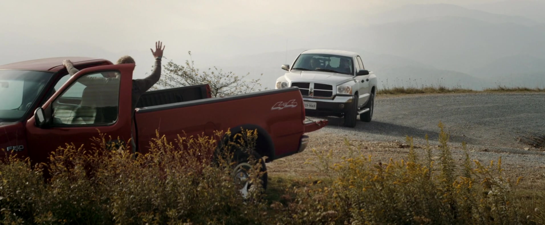 Фото - : 1912x792 / 194 Кб