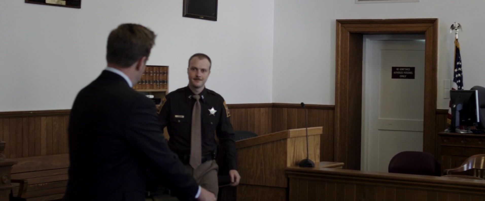 Фото - : 1912x792 / 82 Кб