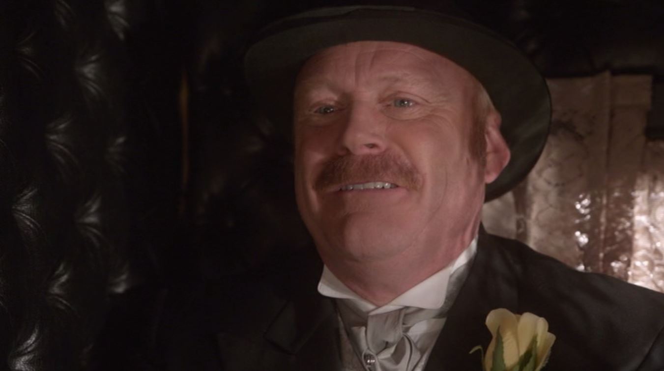 Фото - : 1351x755 / 61 Кб