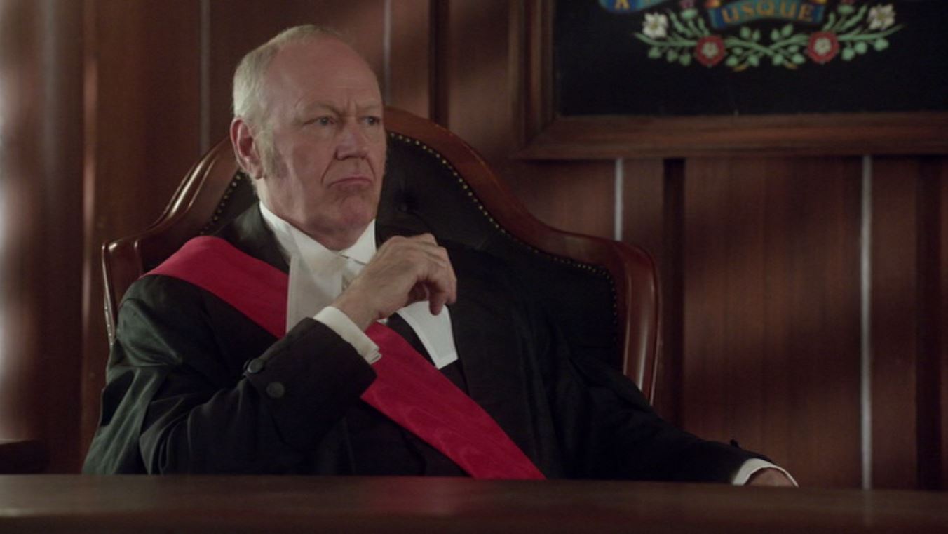 Фото - : 1352x761 / 76 Кб