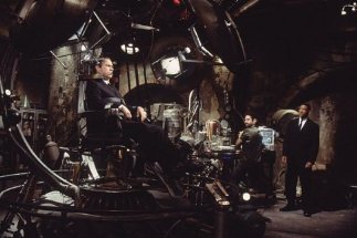 Фото - Люди в черном II: 323x215 / 18 Кб