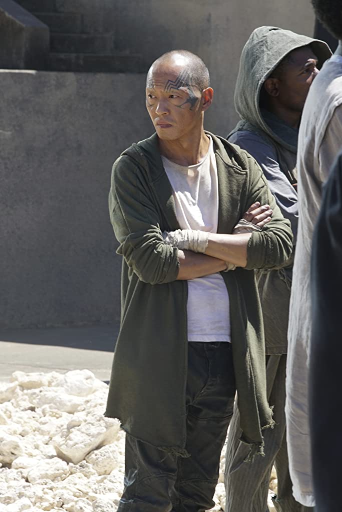 Фото - Нелюди: 683x1024 / 68 Кб