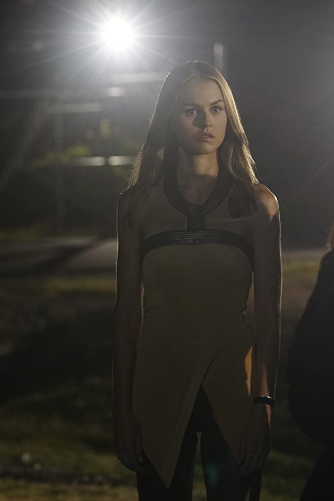 Фото - Нелюди: 683x1024 / 23 Кб