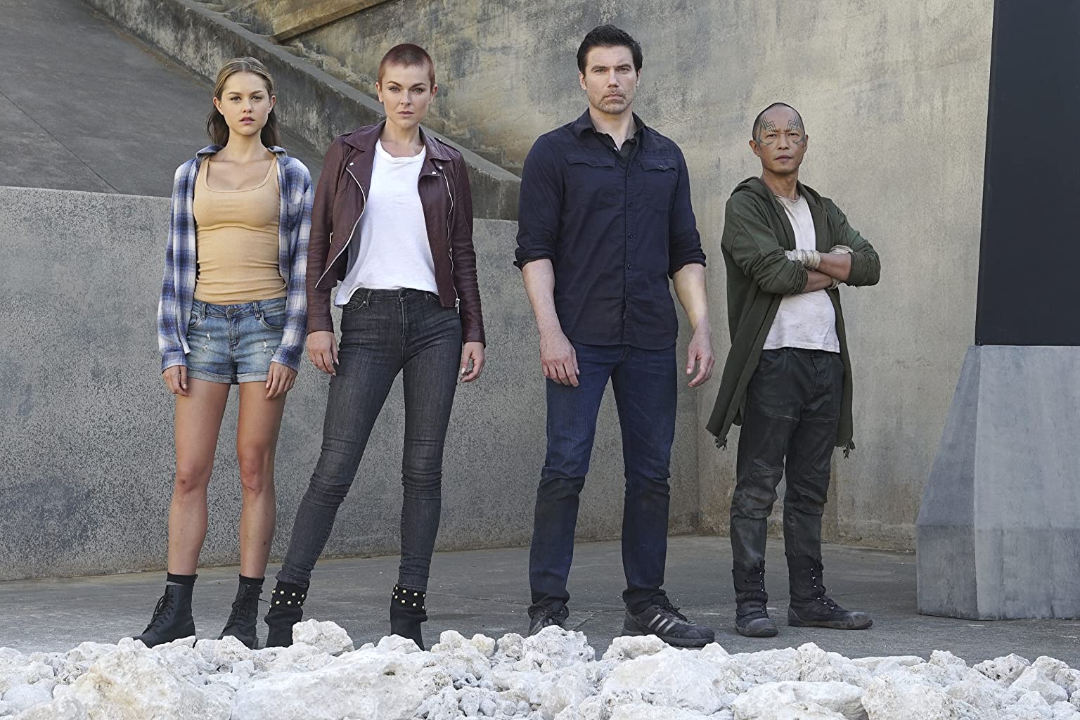 Фото - Нелюди: 1536x1024 / 241 Кб