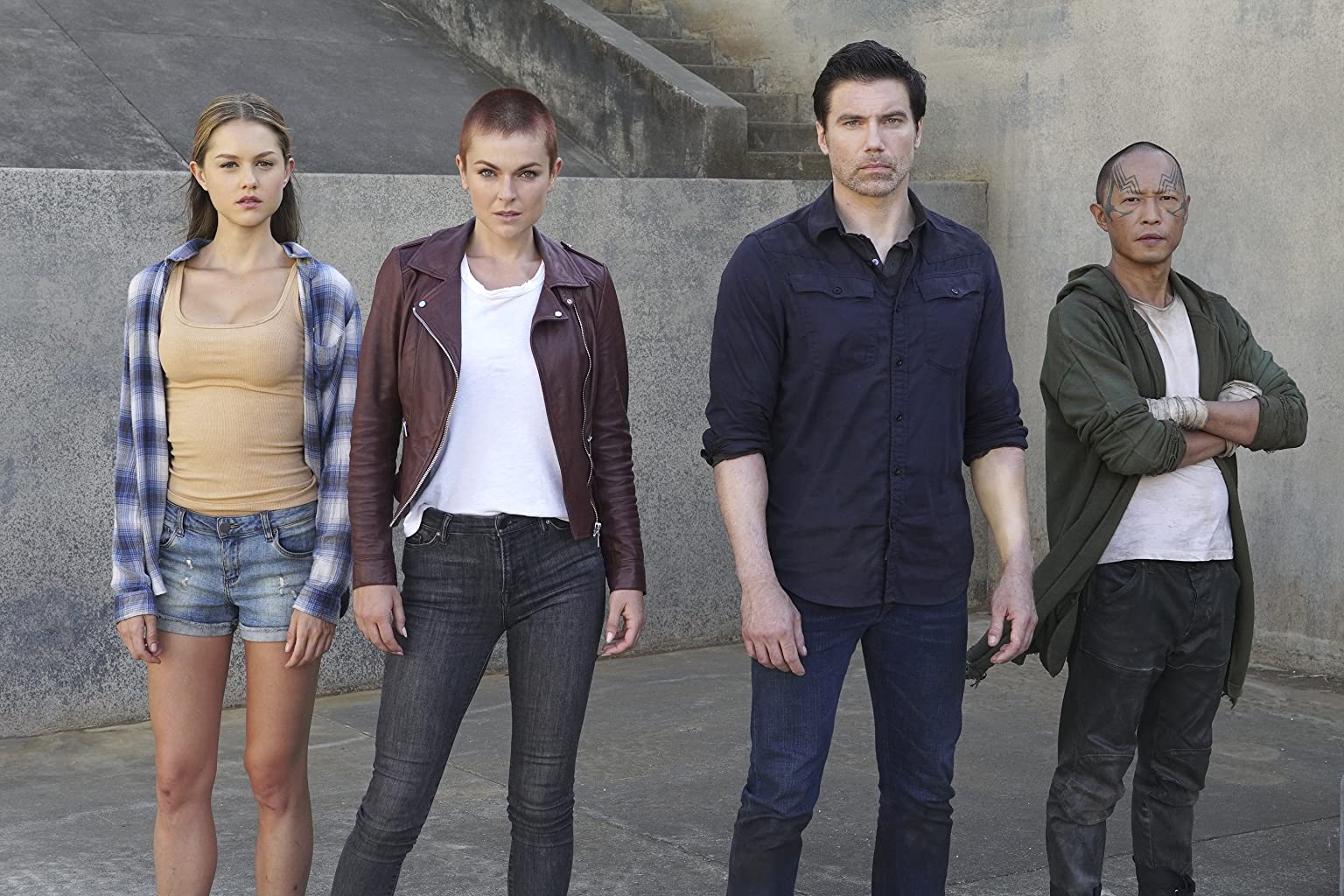 Фото - Нелюди: 1536x1024 / 224 Кб