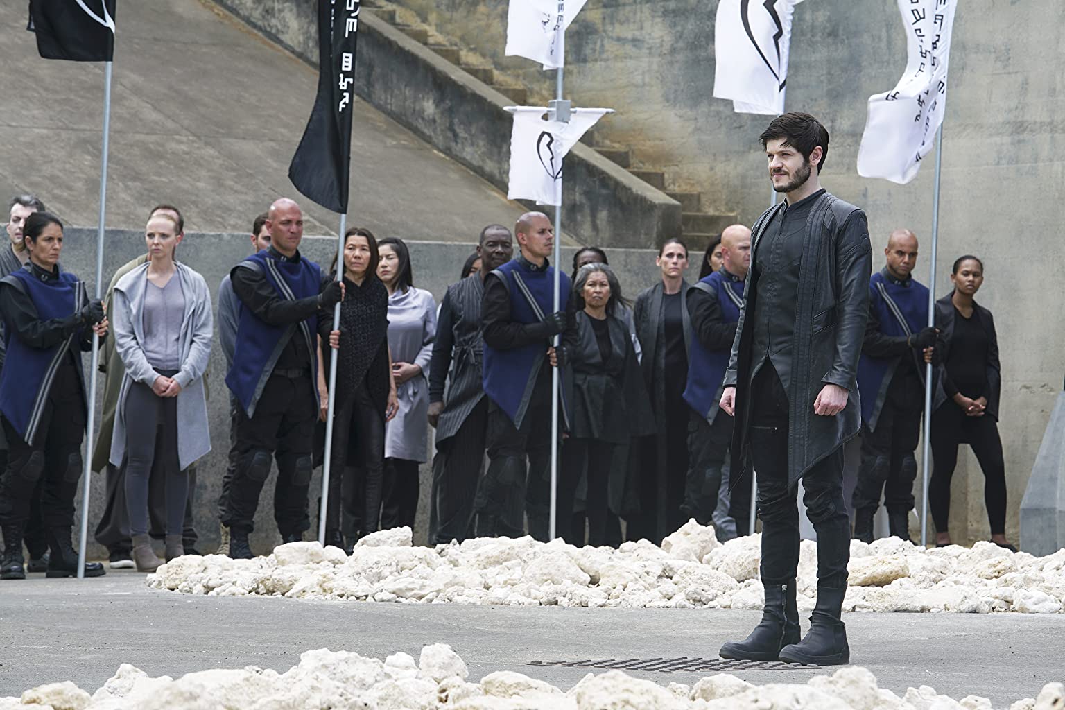 Фото - Нелюди: 1536x1024 / 186 Кб