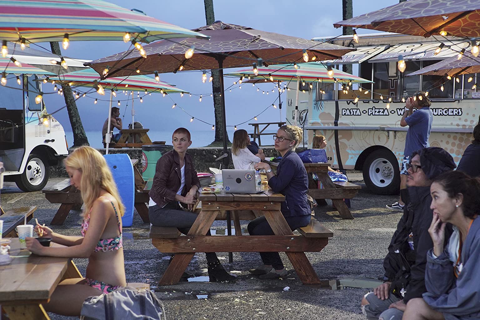 Фото - Нелюди: 1536x1024 / 284 Кб