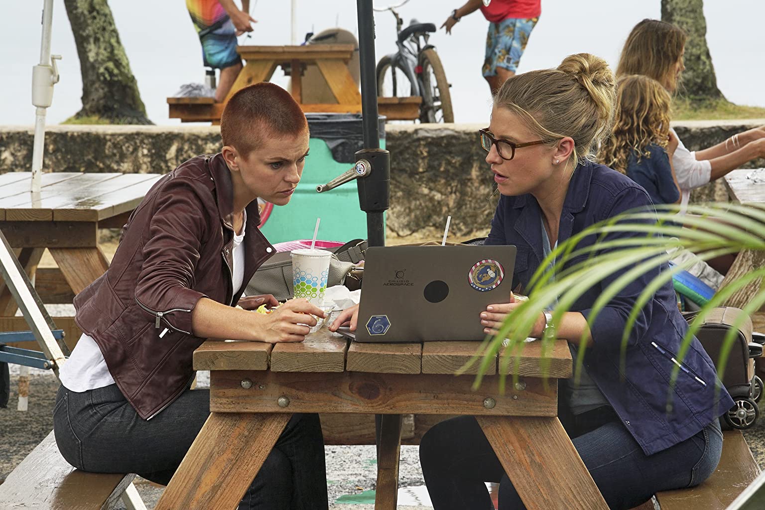 Фото - Нелюди: 1536x1024 / 222 Кб