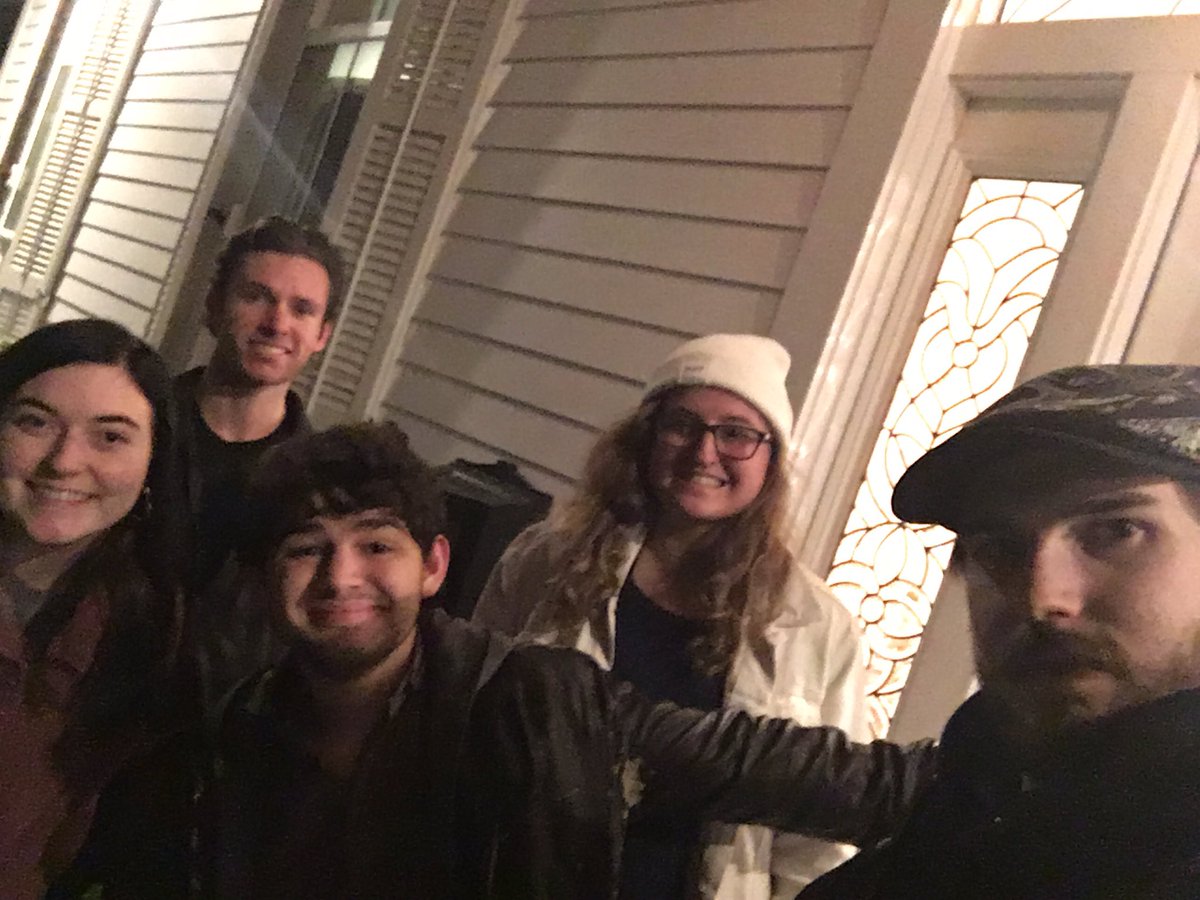 Фото - : 1200x900 / 164 Кб