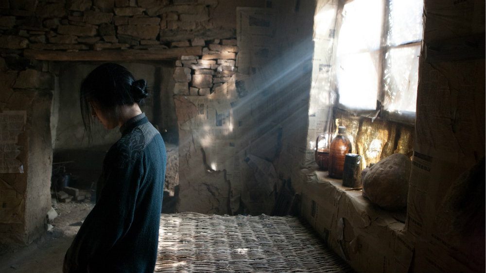 Фото - : 1000x562 / 246 Кб