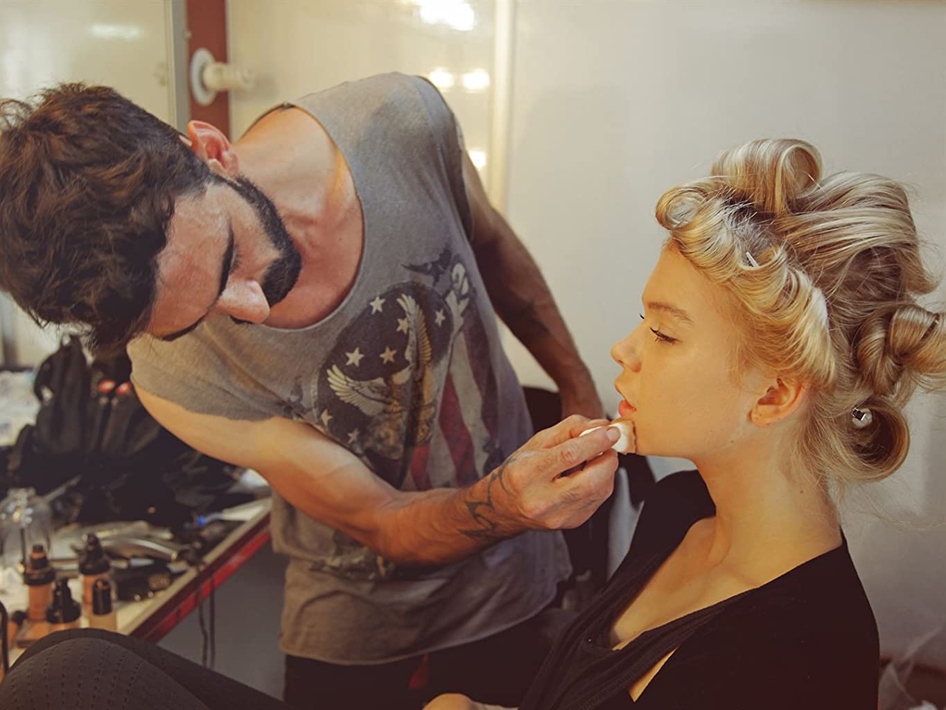 Фото - : 1365x1024 / 100 Кб