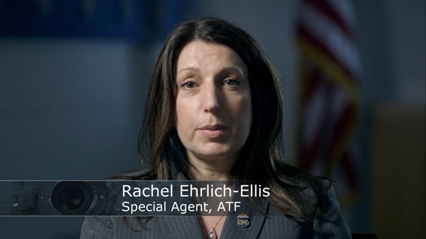 Фото - : 1366x768 / 131 Кб