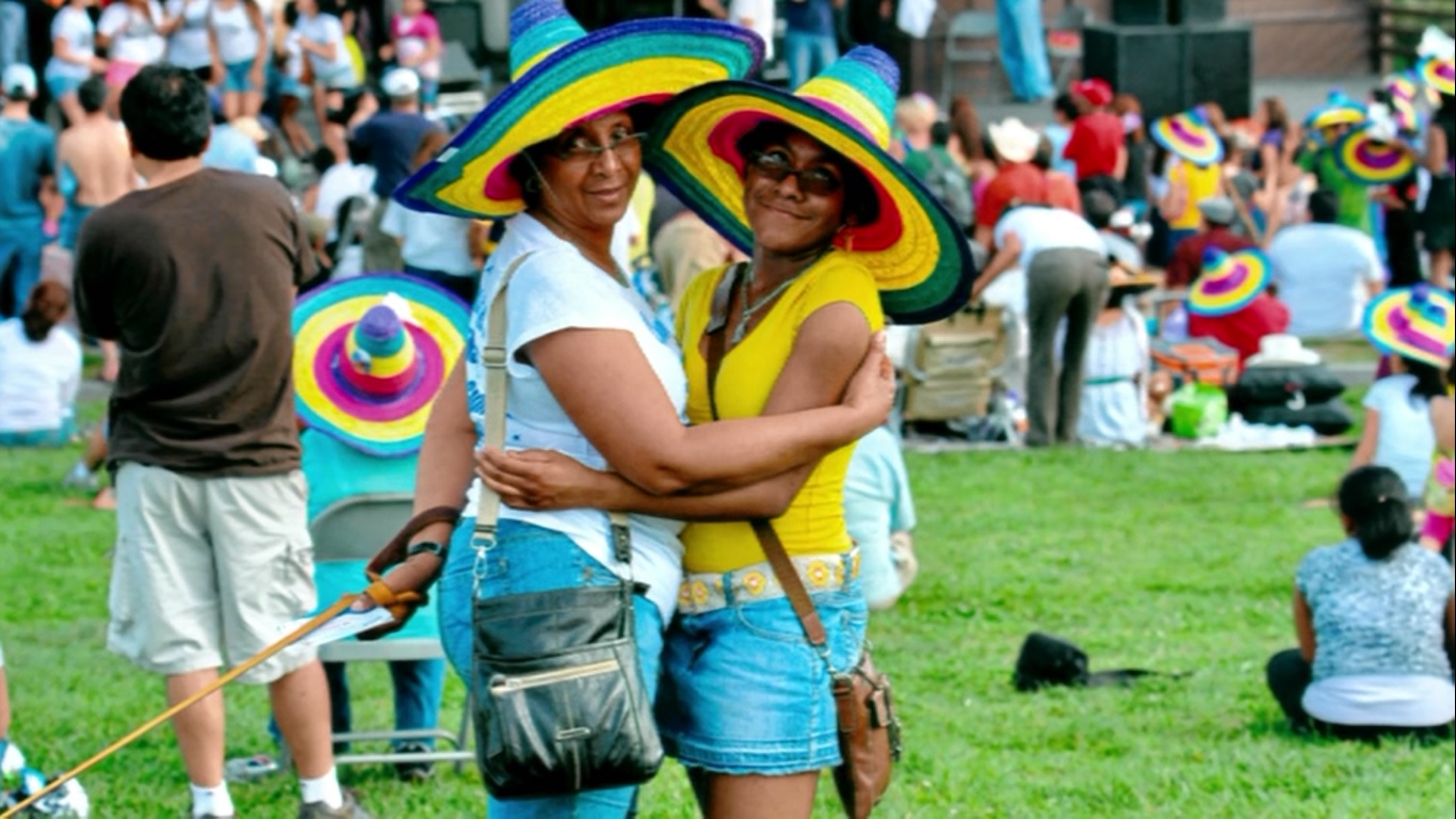 Фото - : 1366x768 / 256 Кб