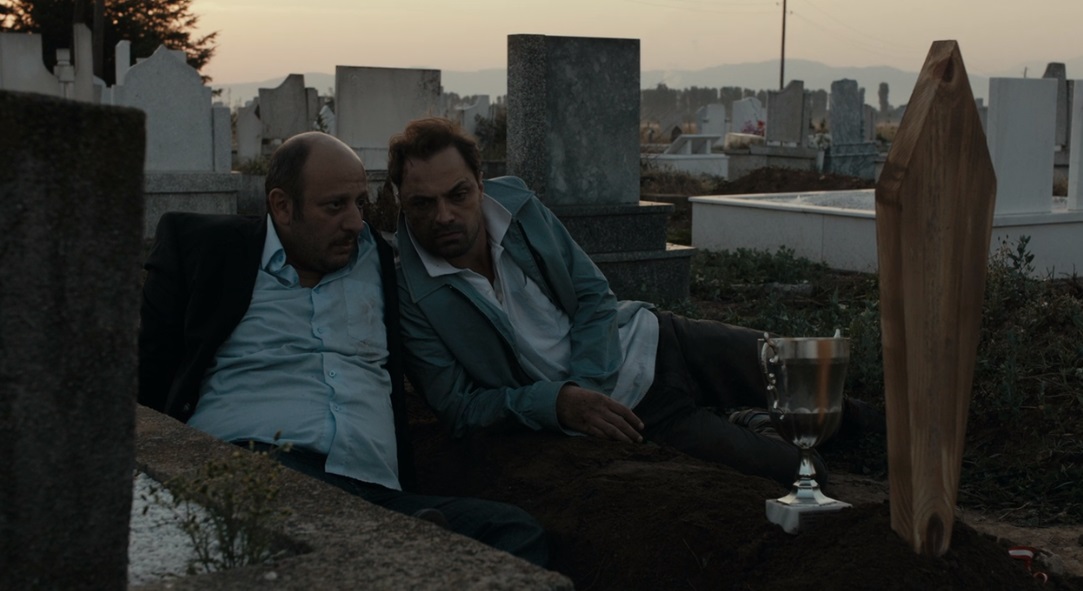 Фото - : 1083x591 / 133 Кб