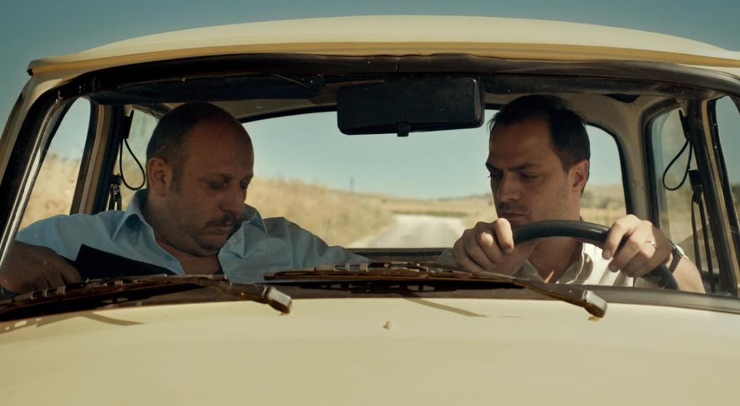 Фото - : 1051x577 / 55 Кб