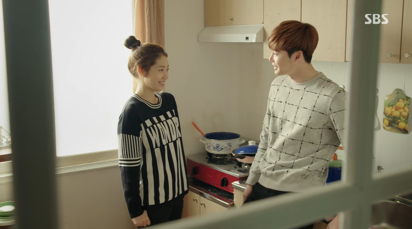 Фото - : 1351x753 / 141 Кб