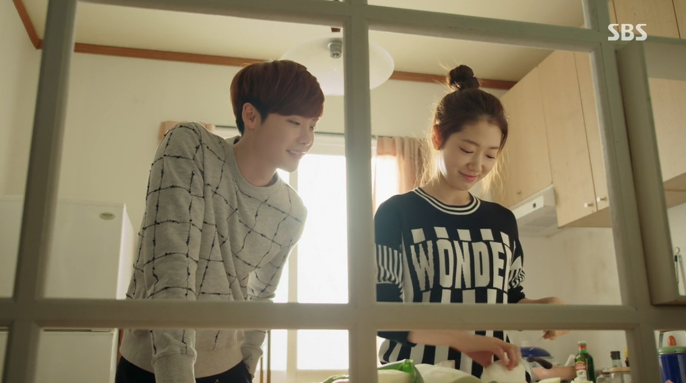 Фото - : 1351x755 / 150 Кб