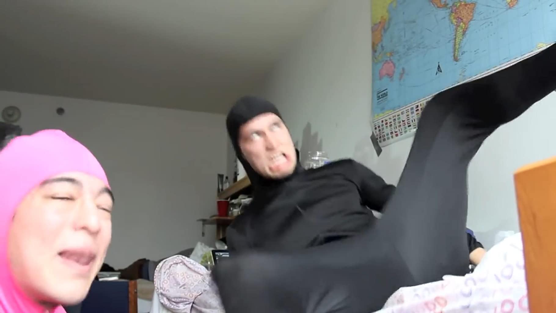 Фото - : 1820x1024 / 64 Кб