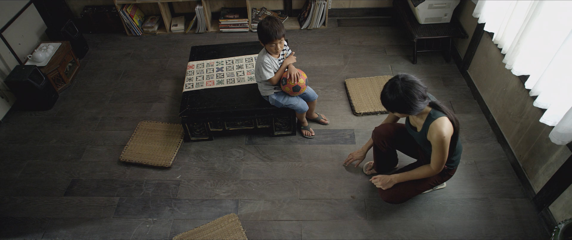 Фото - : 1920x808 / 224 Кб