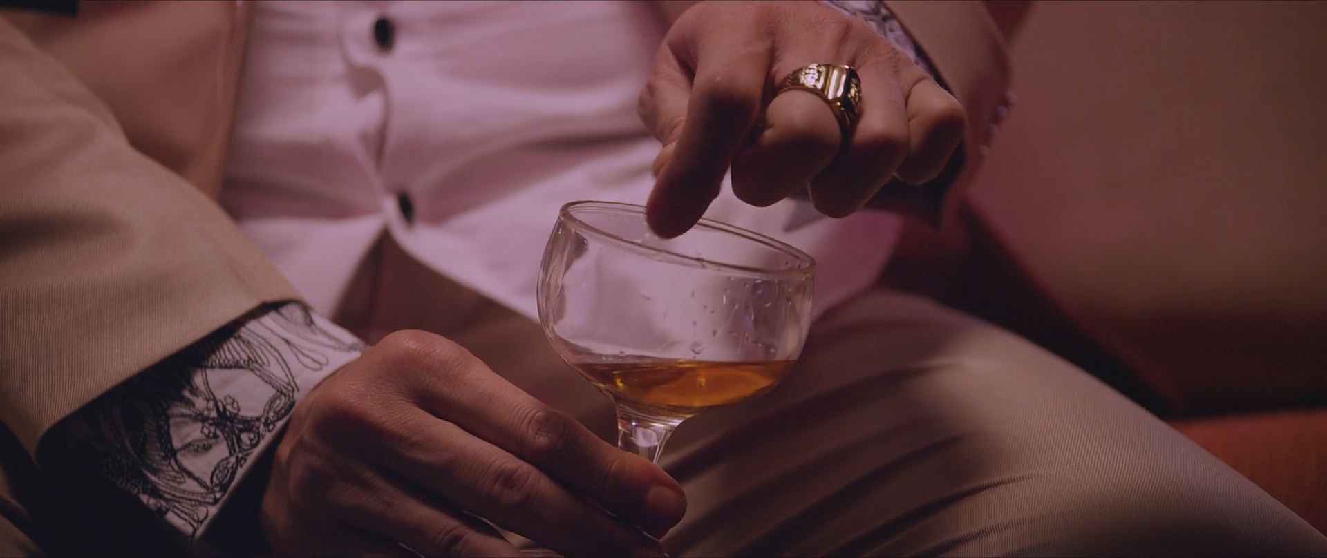 Фото - : 1920x808 / 155 Кб