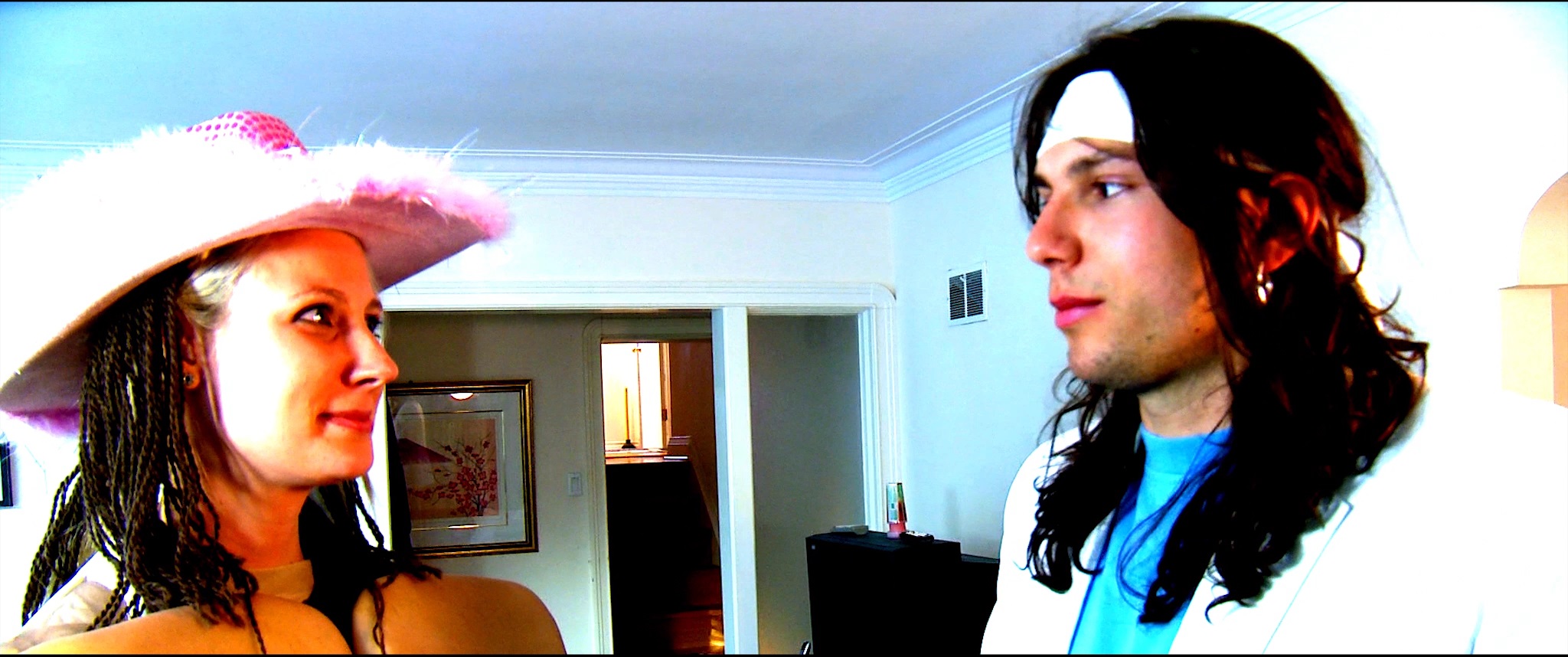 Фото - : 2048x858 / 373 Кб