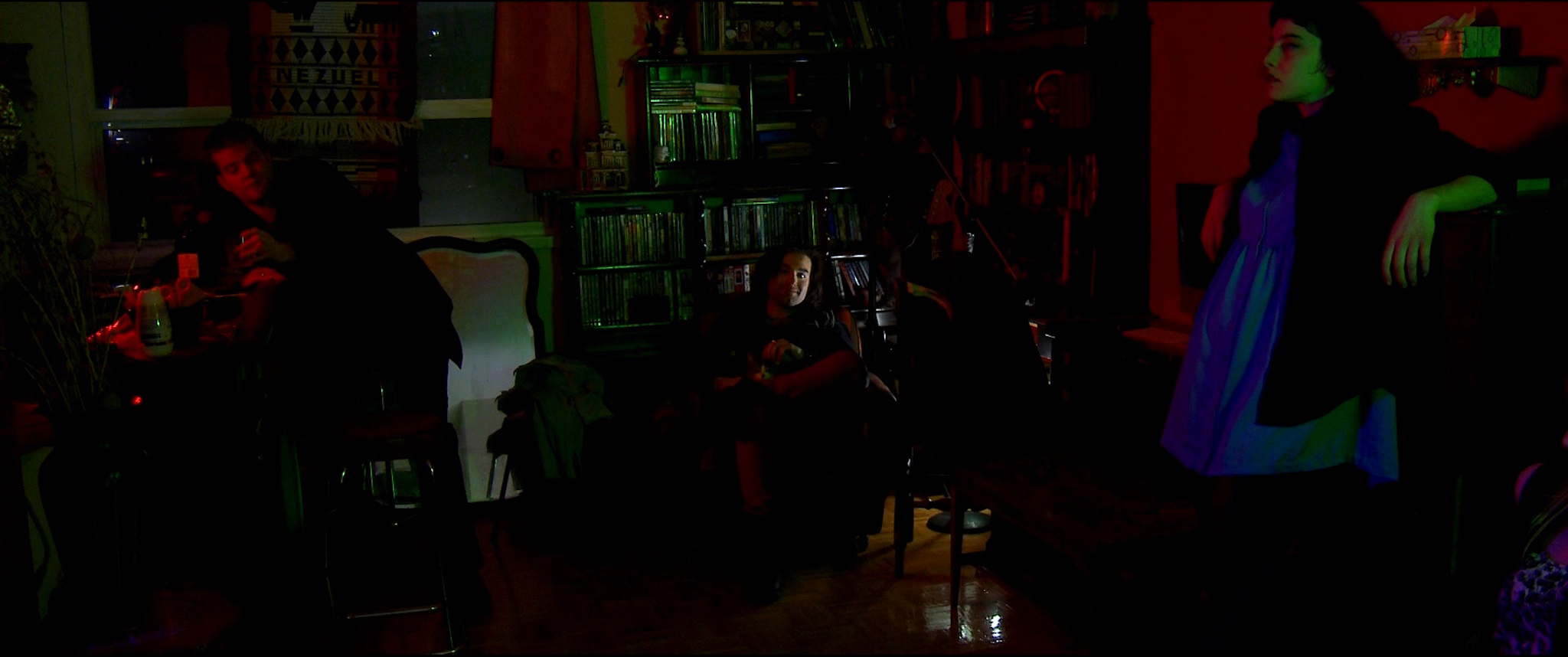 Фото - : 2048x858 / 208 Кб