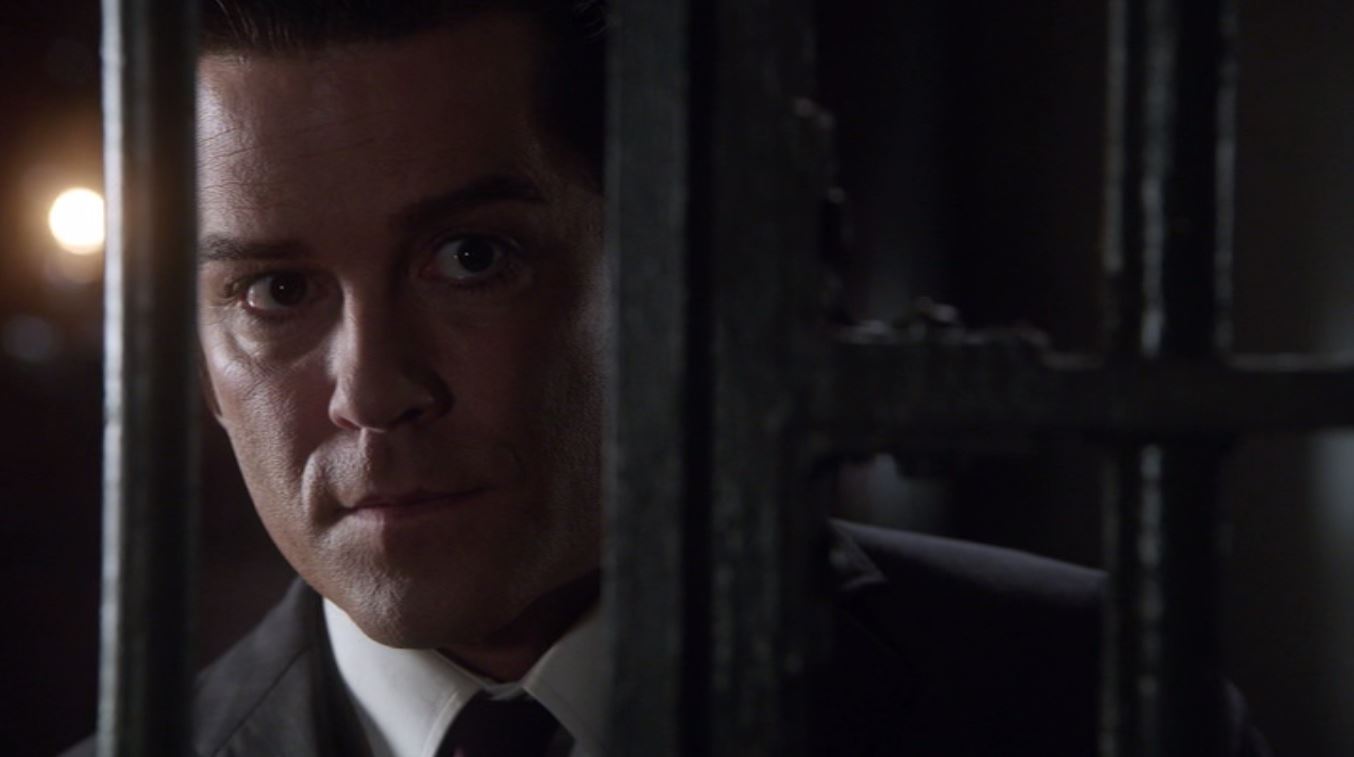 Фото - : 1354x757 / 57 Кб