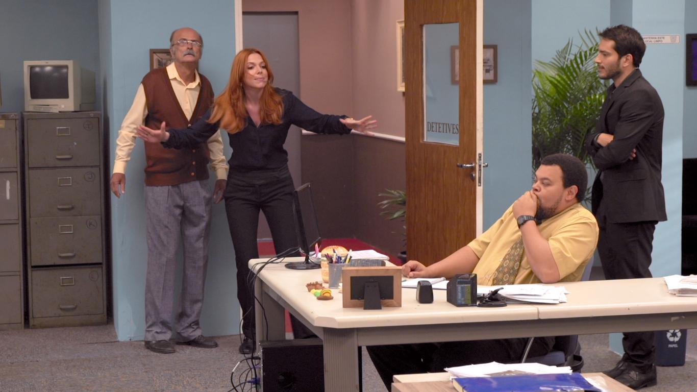 Фото - : 1366x768 / 103 Кб