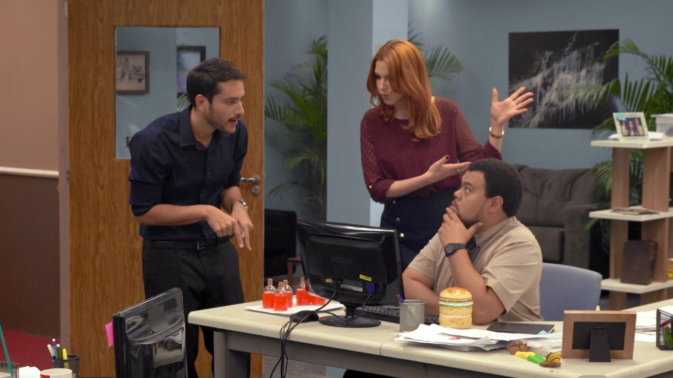 Фото - : 1366x768 / 95 Кб